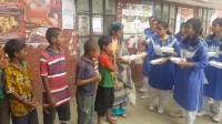 Distribution of food to students